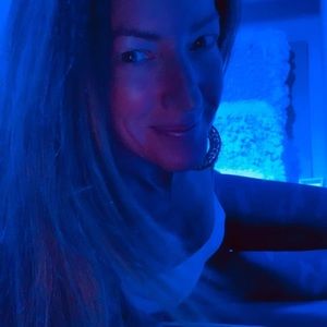 Meet your Posher, Leslie